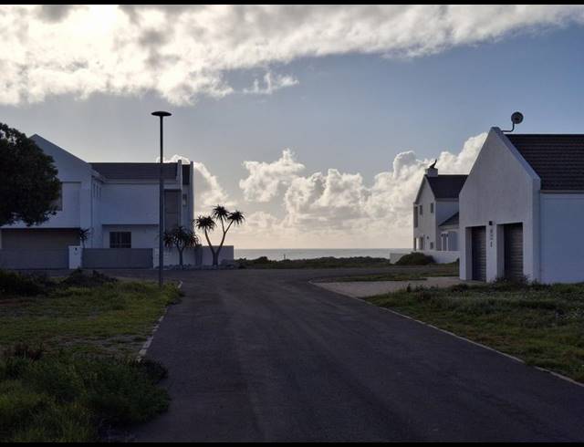 LAND FOR SALE IN GOLDEN MILE